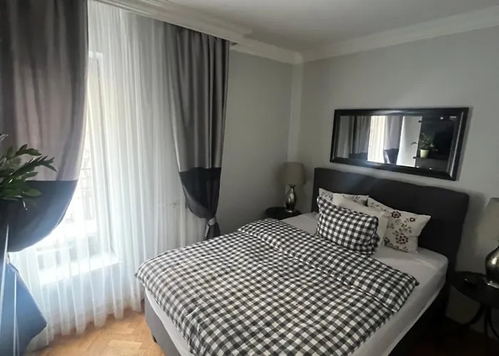 Apartment D-22
